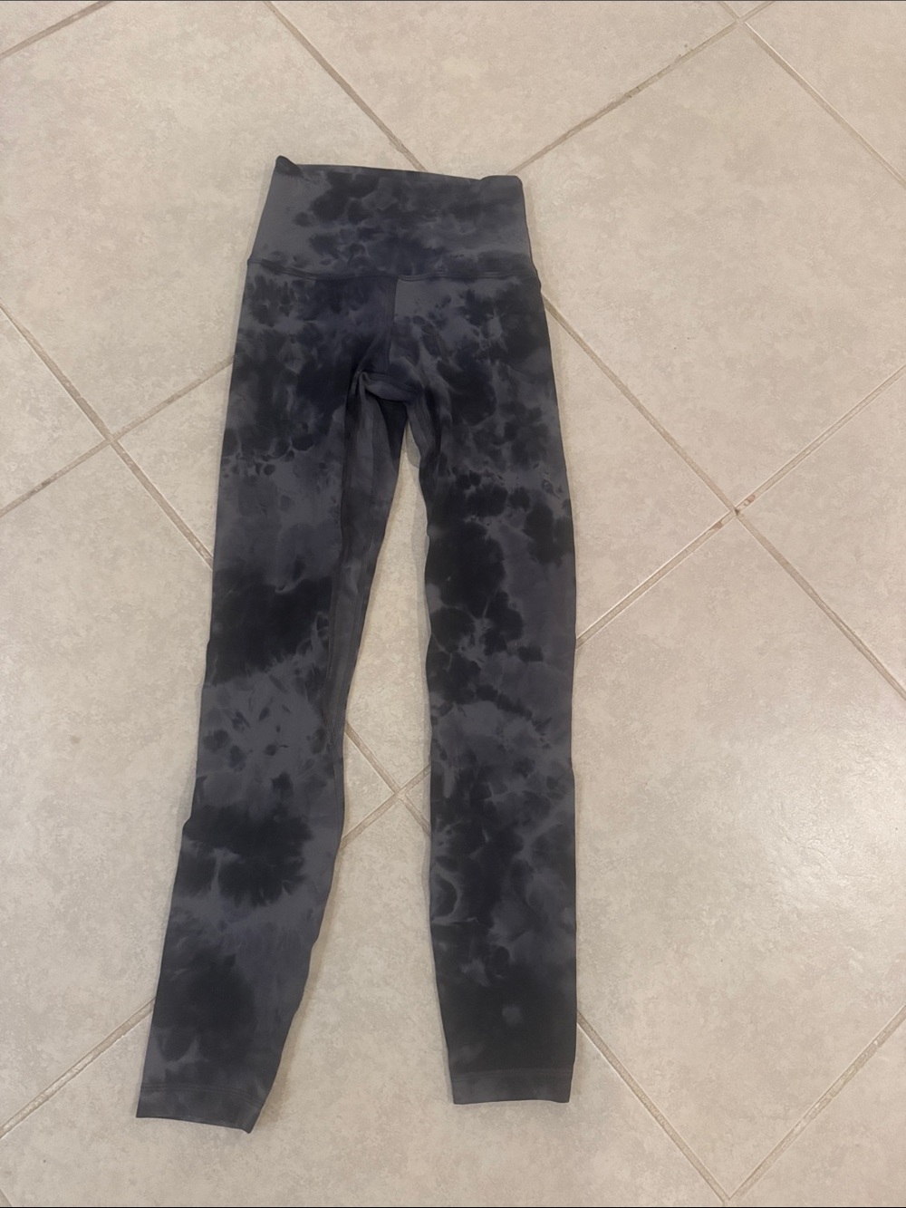 lululemon athletica Black & Charcoal Tie-Dye Leggings